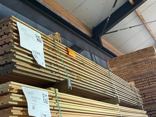 Ca. 84x Douglas Design- Triple- Deens profiel, 22x142mm, lengte 300cm